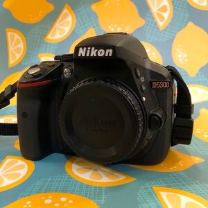 Nikon D5300